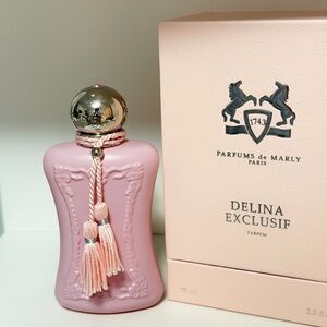 Parfums de Marly Delina Exclusif Pink Eau de Parfum Bottle